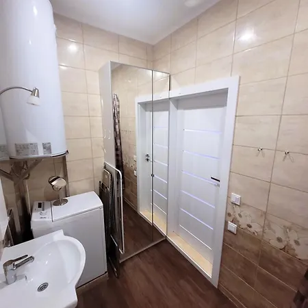 Great View Studio, Self Check In, Free Parking 公寓